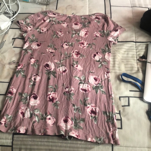 pink floral shirt - Picture 2 of 2